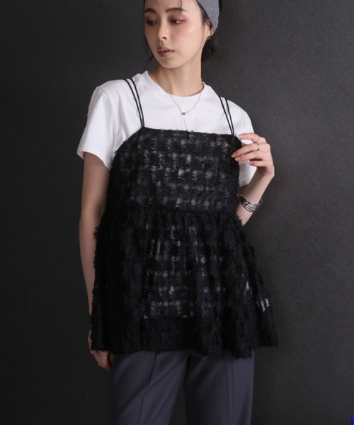 LAFFMO（ラフモ）の「フェザーチュールキャミ（キャミソール・レディース・オフホワイト/ブラック・F）」の2枚目の写真