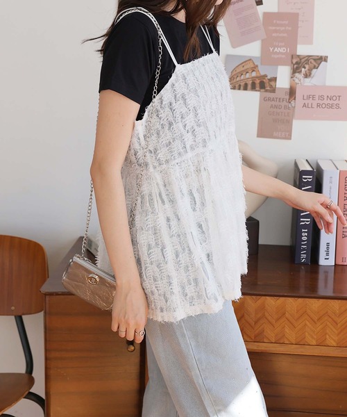 LAFFMO（ラフモ）の「フェザーチュールキャミ（キャミソール・レディース・オフホワイト/ブラック・F）」の6枚目の写真