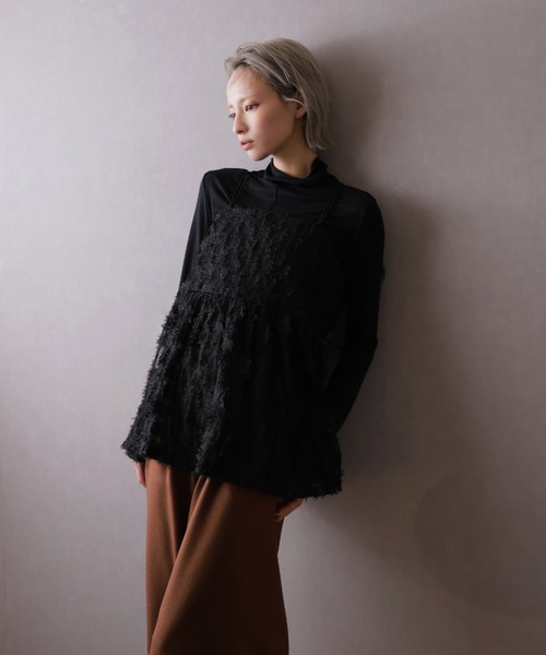 LAFFMO（ラフモ）の「フェザーチュールキャミ（キャミソール・レディース・オフホワイト/ブラック・F）」の18枚目の写真