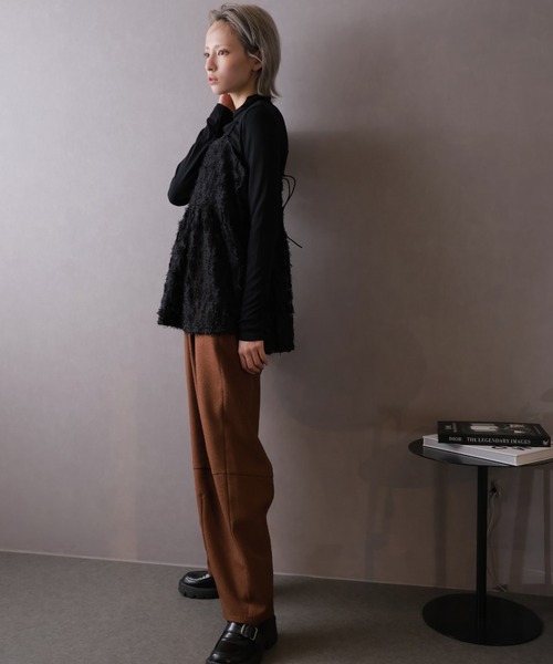 LAFFMO（ラフモ）の「フェザーチュールキャミ（キャミソール・レディース・オフホワイト/ブラック・F）」の22枚目の写真