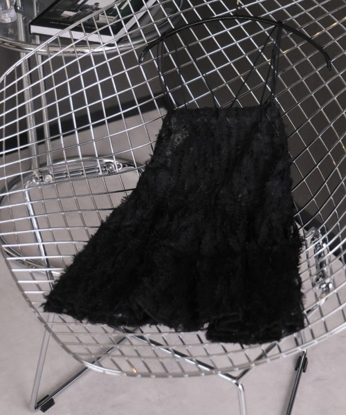 LAFFMO（ラフモ）の「フェザーチュールキャミ（キャミソール・レディース・オフホワイト/ブラック・F）」の12枚目の写真