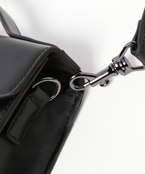 RAGEBLUE（レイジブルー）の「SYNTHETIC LEATHER MULTI WAY FLAP SHOULDER BAG / シンセティックレザー/2WAYフラップミニショルダーバッグ（ショルダーバッグ・メンズ・ブラック/ブラック系その他/ブラック系その他2・FREE）」の22枚目の写真