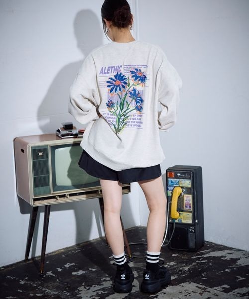 PBLIM(ページボーイリム)の「《UNISEX》アートフラワースウェット(スウェット・レディース・杢グレー/ピンク/ブラウン/ネイビー/オートミール/ブラック・LARGE/MEDIUM)」の16枚目の写真