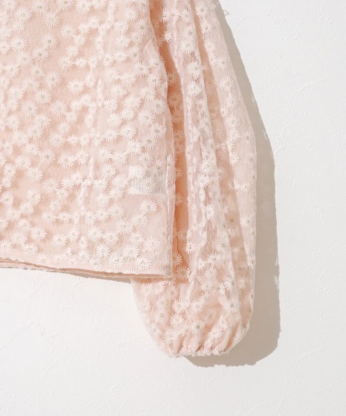 flower（フラワー）の「クリアネスブルームトップ（シャツ/ブラウス・レディース・アイボリー/ピンク・FREE）」の4枚目の写真