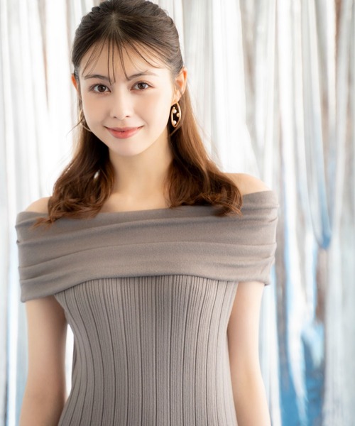NOELA(ノエラ)の「バーサカラーニットワンピース(ワンピース・レディース・グレー/ピンク/ブラック・フリー)」の13枚目の写真