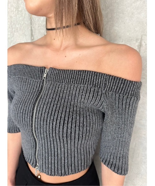 EGOIST（エゴイスト）の「ZIPニットオフショルトップ（ニット/セーター・レディース・パープル/ブラック/カーキ・FREE）」の10枚目の写真