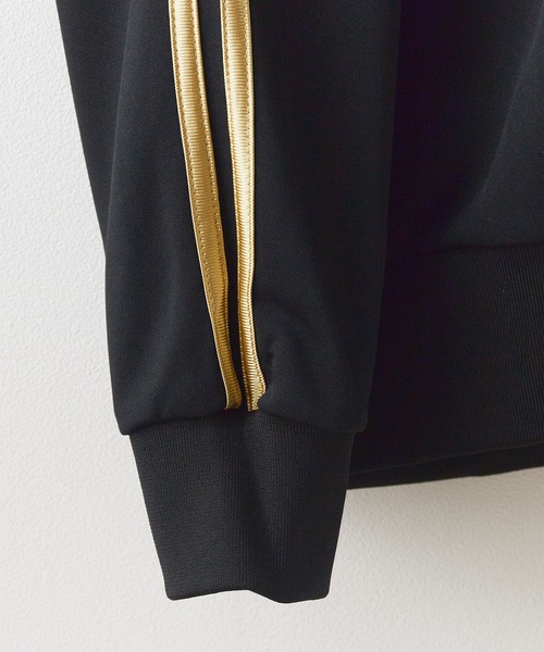 United Athle(ユナイテッドアスレ)の「7.0 オンス スムース ラグラン トラックJK トラックジャケット 秋 秋服 2026年秋冬(ジャージ・メンズ・ネイビー×ホワイト/サックスブルー/グレー/サンドベージュ/ブラック×ブラック/ブラック×ホワイト/ブラック×ゴールド・XL/L/M/S)」の10枚目の写真