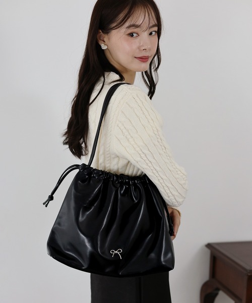 BLUEEAST（ブルーイースト）の「リボン巾着トートバッグ（トートバッグ・レディース・ブラック/シルバー・FREE）」の2枚目の写真
