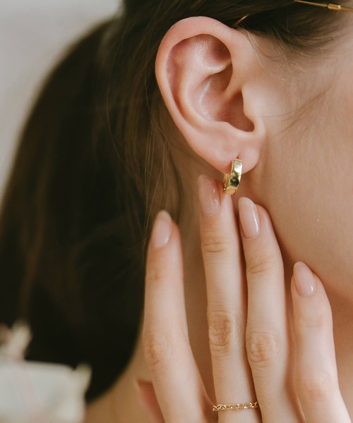 Ops.(オプス)の「ピアス 金属アレルギー対応 フープピアス シルバー925 ゴールド 【kyklos-flat キクロス・フラット】(ピアス(両耳用)・レディース・イエローゴールド/シルバー・ONE SIZE)」の10枚目の写真