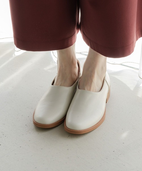 studio CLIP（スタディオクリップ）の「やわ楽スリッポン（スリッポン・レディース・アイボリー/ブラック・LARGE/MEDIUM）」の4枚目の写真