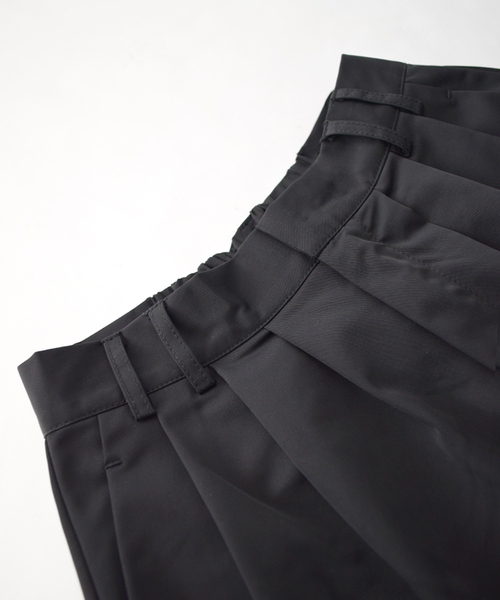 MIMIMEMETE(ミミメメット)の「タックデザイン ショートパンツ(その他パンツ・レディース・ブラック/ライトカーキ/モカ・フリー)」の17枚目の写真