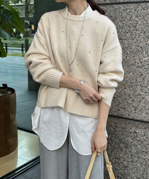 DouDou(ドゥドゥ)の「【WEB限定】ビジューニット(ニット/セーター・レディース・ブラック/チャコールグレー/オフホワイト・FREE)」の1枚目の写真