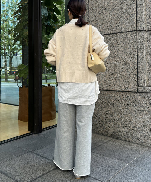 DouDou(ドゥドゥ)の「【WEB限定】ビジューニット(ニット/セーター・レディース・ブラック/チャコールグレー/オフホワイト・FREE)」の8枚目の写真