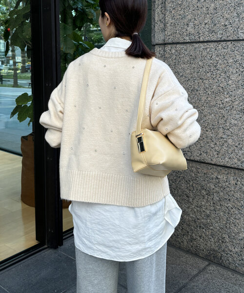 DouDou(ドゥドゥ)の「【WEB限定】ビジューニット(ニット/セーター・レディース・ブラック/チャコールグレー/オフホワイト・FREE)」の12枚目の写真