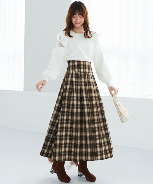 MAJESTIC LEGON（マジェスティックレゴン）の「プリーツフリルニット（ニット/セーター・レディース・アイボリー/ピンクベージュ/ブラック/ラベンダー・MEDIUM）」の5枚目の写真