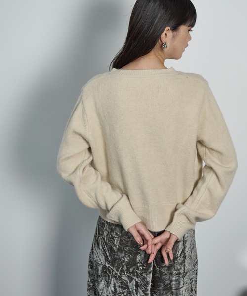 THE YOn（ザヨン）の「フリンジビジュークルーネックニットカーディガン（カーディガン/ボレロ・レディース・ブラウン/アイボリー/ブラック・FREE）」の21枚目の写真