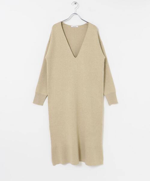 セール】深Vネックニットワンピース（ワンピース）｜URBAN