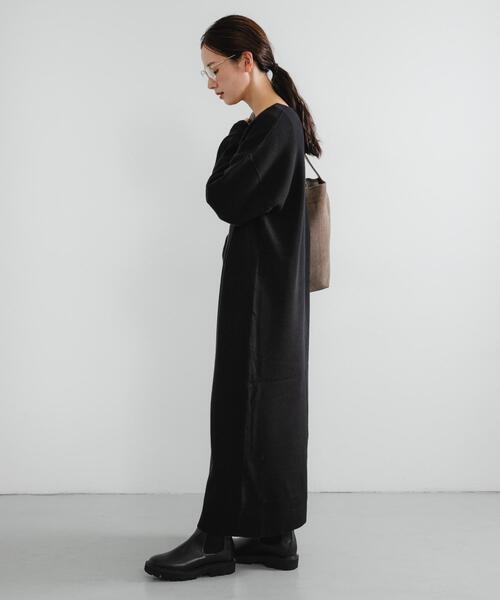 セール】深Vネックニットワンピース（ワンピース）｜URBAN RESEARCH