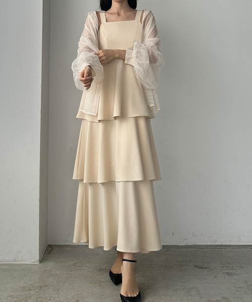 Louere（ルエレ）の「【薄くて軽いジョーゼット生地】フリルティアードキャミワンピース【一部ペチスカートSET】[高身長サイズMT/低身長サイズS有り]（ワンピース・レディース・ライトベージュ/ブラック/ラベンダー/ネイビー/チャコール・X-LARGE/LARGE/MEDIUM/SMALL/MT）」の11枚目の写真