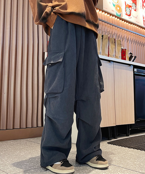 neos（ネオス）の「【neos】ルーズシルエット サイド シャーリング コーデュロイ カーゴパンツ（カーゴパンツ・メンズ・ワインレッド/カーキ/ブラック/ベージュ/チャコールグレー・MEDIUM/LARGE/X-LARGE）」の14枚目の写真