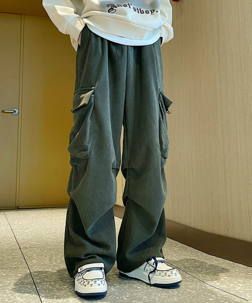 neos（ネオス）の「【neos】ルーズシルエット サイド シャーリング コーデュロイ カーゴパンツ（カーゴパンツ・メンズ・ワインレッド/カーキ/ブラック/ベージュ/チャコールグレー・MEDIUM/LARGE/X-LARGE）」の9枚目の写真