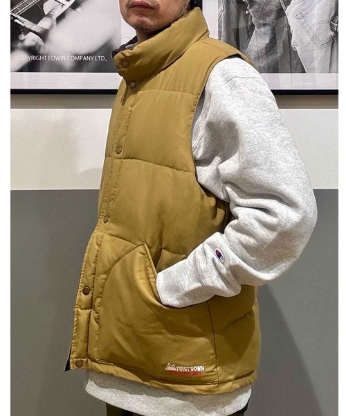 FIRST DOWN(ファーストダウン)の「【FIRST DOWN】SORONAリバーシブルベスト(ダウンベスト・メンズ・ベージュ/ブラック・M/L/XL)」の10枚目の写真
