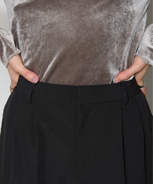 RIRIYANO（リリヤーノ）の「＜洗える>単品ストレッチテーパードパンツ（スーツパンツ・レディース・ブラック/チャコールグレー/ネイビー・11号/9号/13号/17号/19号/7号/15号）」の22枚目の写真