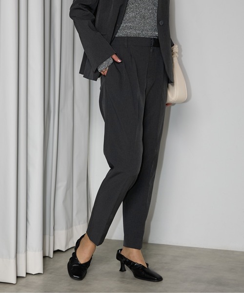 RIRIYANO（リリヤーノ）の「＜洗える>単品ストレッチテーパードパンツ（スーツパンツ・レディース・ブラック/チャコールグレー/ネイビー・11号/9号/13号/17号/19号/7号/15号）」の15枚目の写真