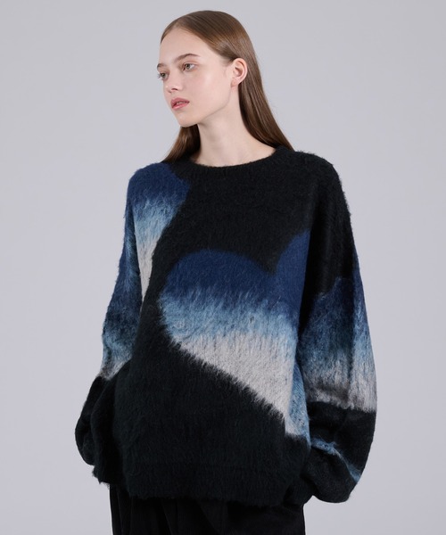 ONCILY(オンシェリー)の「GRADATION HEART SHAGGY KNIT / グラデーションハートシャギーニット(ニット/セーター・メンズ・ネイビー/レッド/ブルー/ブラック・SMALL/MEDIUM/LARGE)」の17枚目の写真