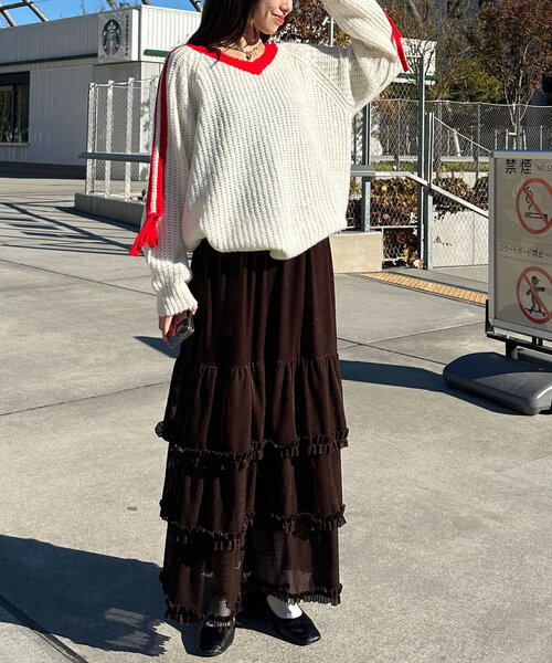 CIAOPANIC（チャオパニック）の「袖ラインリボンラグランVネックニット（ニット/セーター・レディース・ベージュ/レッド/ブラウン/グレー/ブルー/オフホワイト・ONE SIZE）」の13枚目の写真