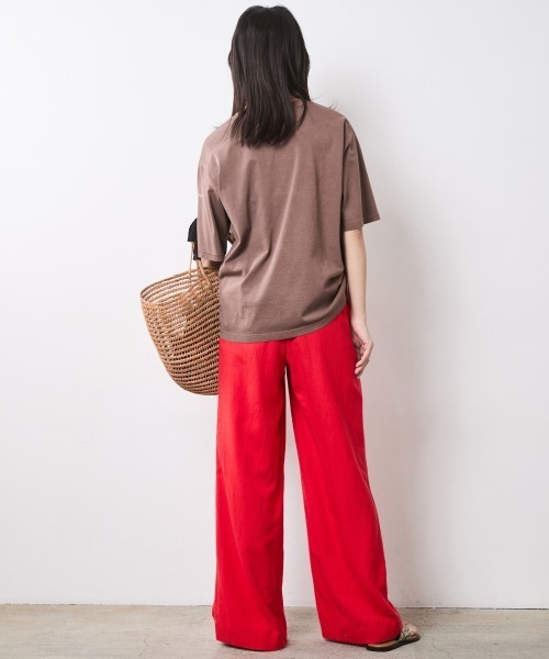 CHIC STYLE（シックスタイル）の「レーヨン麻リラックスワイドパンツ＜大きいサイズ有＞シックスタイル（スラックス・レディース・グリーン/オフホワイト/ブルー/レッド/ブラック/モカ/ネイビー・L/M/3L/LL/5L/4L）」の9枚目の写真