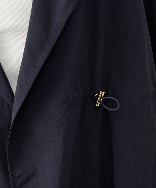 un dix cors（アンディコール）の「《デイリーに活躍》ナイロンミニグログランコート（トレンチコート・レディース・ベージュ/ネイビー・FREE）」の3枚目の写真