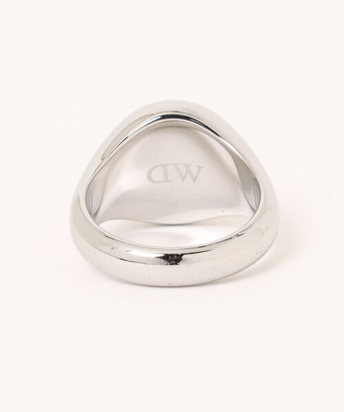 Daniel Wellington(ダニエルウェリントン)の「Classic Signet Ring シルバー(リング・レディース・シルバー・56/54/66/64/52/50/48/68/60/70/58/62)」の6枚目の写真