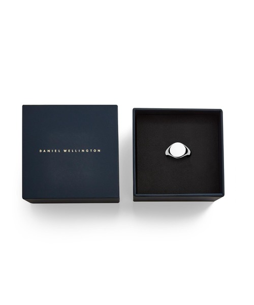 Daniel Wellington(ダニエルウェリントン)の「Classic Signet Ring シルバー(リング・レディース・シルバー・56/54/66/64/52/50/48/68/60/70/58/62)」の4枚目の写真