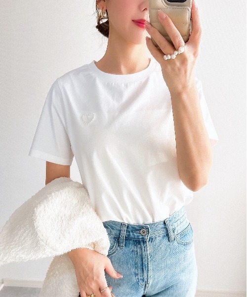 &. NOSTALGIA(アンドドットノスタルジア)の「【ZOZO限定】パールハートTシャツ(接触冷感、UVカット)(Tシャツ/カットソー・レディース・ブラック/ホワイト・M)」の1枚目の写真