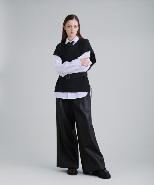 SOCCE(ソーシー)の「ベルテッドVネックニットベスト(ベスト・メンズ・ブラック/チャコール/ライトグレー・S/M/L/XL)」の10枚目の写真