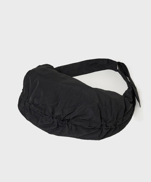 STUDIOUS（ステュディオス）の「【STUDIOUS】AIR NYLON SHOULDER BAG（ショルダーバッグ・メンズ・ブラック・FREE）」の2枚目の写真