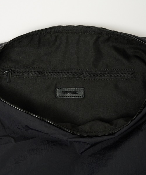 STUDIOUS（ステュディオス）の「【STUDIOUS】AIR NYLON SHOULDER BAG（ショルダーバッグ・メンズ・ブラック・FREE）」の4枚目の写真