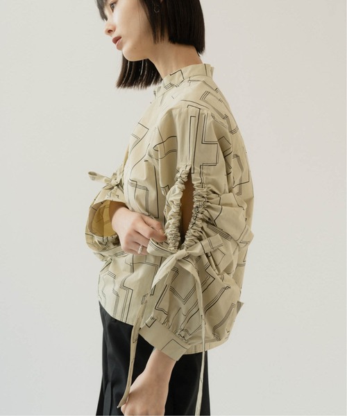 Knuth Marf（クヌースマーフ）の「shirring sleeve pattern blouse（シャツ/ブラウス・レディース・ブラック/ベージュ・FREE）」の3枚目の写真