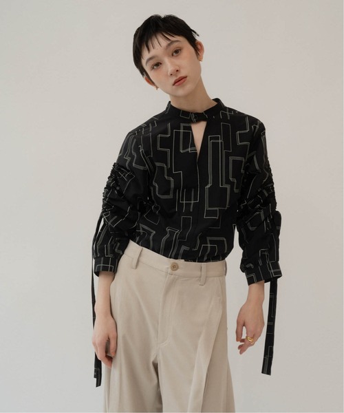 Knuth Marf（クヌースマーフ）の「shirring sleeve pattern blouse（シャツ/ブラウス・レディース・ブラック/ベージュ・FREE）」の9枚目の写真