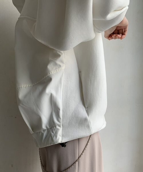 DouDou(ドゥドゥ)の「【WEB限定】ボンディング異素材切替フーディー(Tシャツ/カットソー・レディース・ブラック/オフホワイト・FREE)」の22枚目の写真