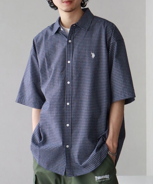 U.S. POLO ASSN.(ユーエスポロアッスン)の「【U.S. POLO ASSN./ユーエスポロアッスン】ワンポイント刺繍 コットンブロード 半袖レギュラーシャツ(シャツ/ブラウス・メンズ・ホワイト/ブラック/アイボリー/ネイビー/ライトブルー/サックスブルー・LL/M/L)」の5枚目の写真