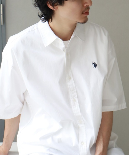 U.S. POLO ASSN.(ユーエスポロアッスン)の「【U.S. POLO ASSN./ユーエスポロアッスン】ワンポイント刺繍 コットンブロード 半袖レギュラーシャツ(シャツ/ブラウス・メンズ・ホワイト/ブラック/アイボリー/ネイビー/ライトブルー/サックスブルー・LL/M/L)」の1枚目の写真