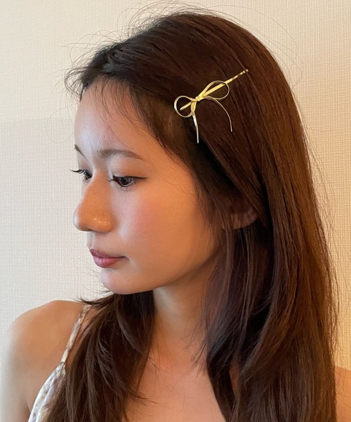 FOREVER 21(フォーエバー トゥエンティーワン)の「リボンヘアピン(ヘアピン・レディース・シルバー/ゴールド・FREE)」の1枚目の写真