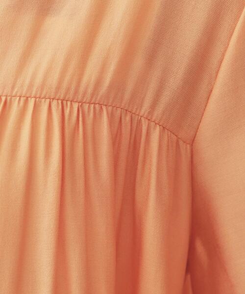 OPAQUE.CLIP（オペークドットクリップ）の「ティアードチュニックブラウス【洗濯機洗い可】（チュニック・レディース・チャコールグレー/オフホワイト/オレンジ系・42/38/40）」の15枚目の写真