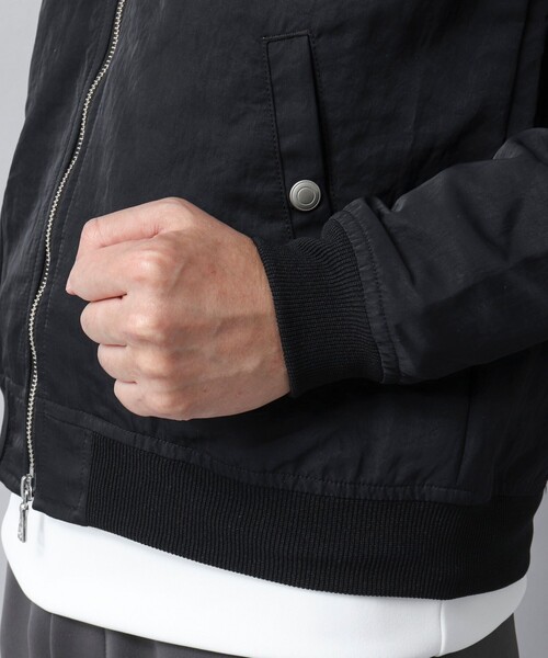 NOLLEY’S(ノーリーズ)の「【ACTIVE SECT】《限定展開》撥水ナイロンMA-1 25SS(ブルゾン・メンズ・ブラック/グレイッシュベージュ・L/M/S)」の17枚目の写真