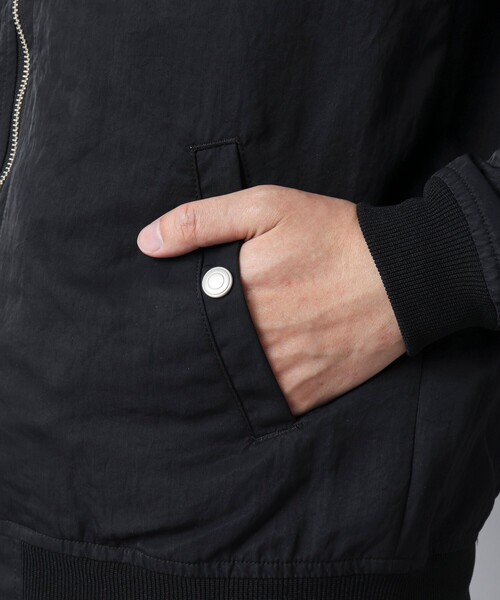 NOLLEY’S(ノーリーズ)の「【ACTIVE SECT】《限定展開》撥水ナイロンMA-1 25SS(ブルゾン・メンズ・ブラック/グレイッシュベージュ・L/M/S)」の18枚目の写真