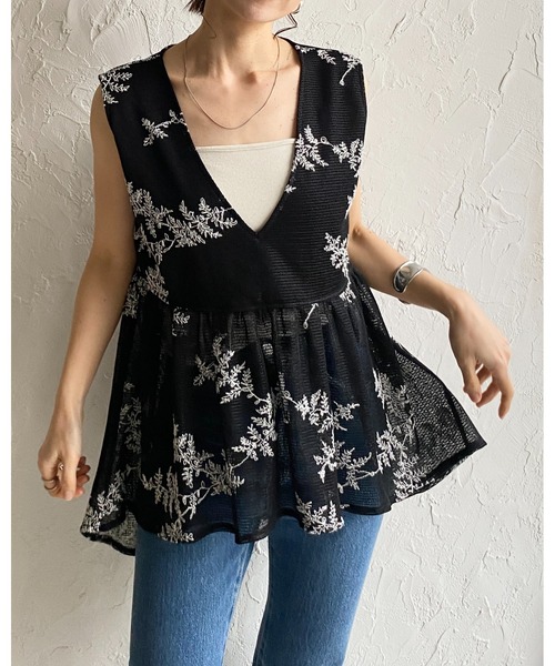 花柄刺繍メッシュシアー深Vネックフレアペプラムベスト（ベスト