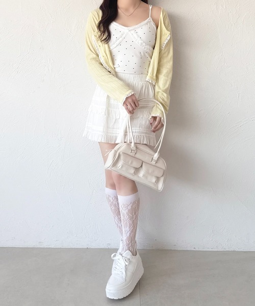 d.ia 希少 レーストリムビジュー付きキャミソール d.ia 希少 レーストリムビジュー付きキャミソール カップ付き