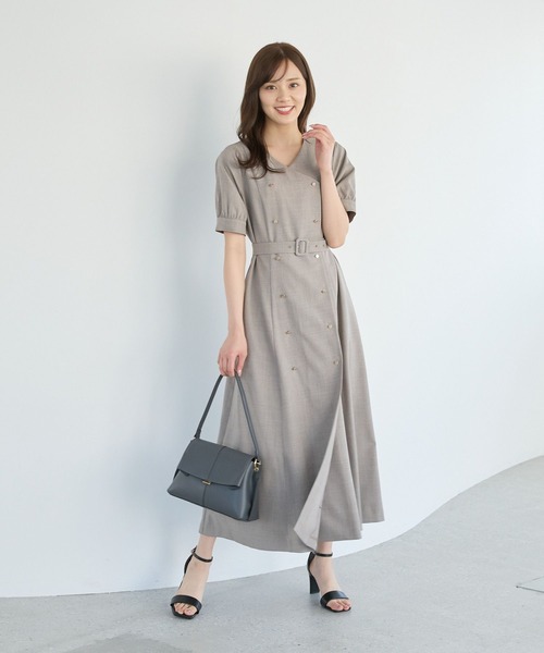 Andemiu（アンデミュウ）の「トレンチフウVネックワンピース451378（ワンピース・レディース・ベージュ/グレー/ネイビー・FREE）」の9枚目の写真